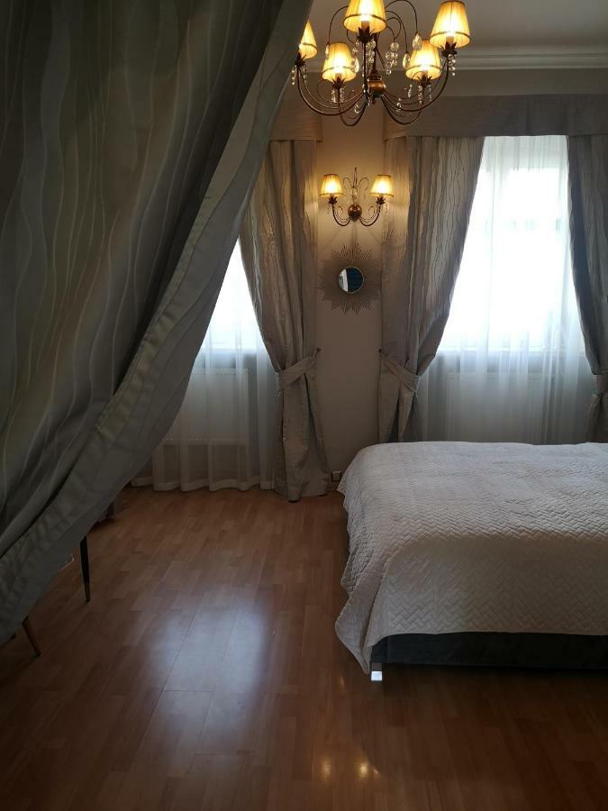 Best Apartments Wiezienna Monkeys Breslavia Esterno foto